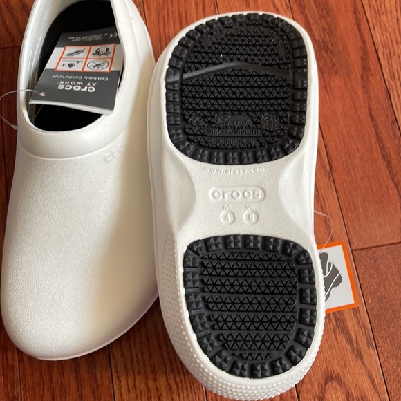 Crocs Clogs - Picture 4 of 4